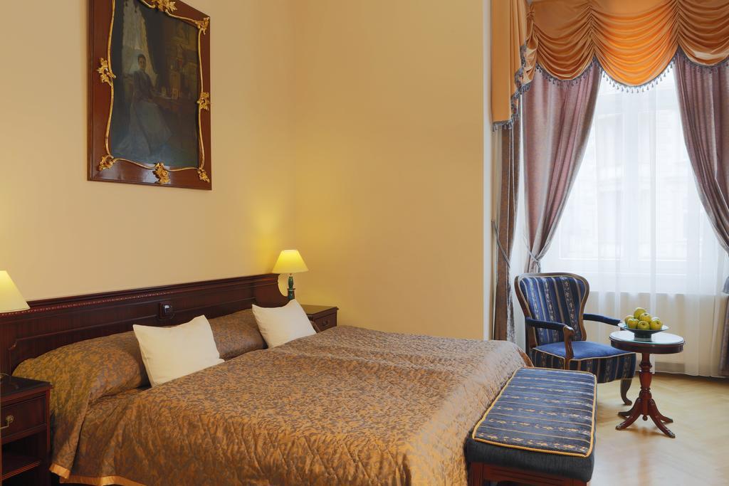 布里斯维拉特瑞兹酒店 卡罗维发利 客房 照片